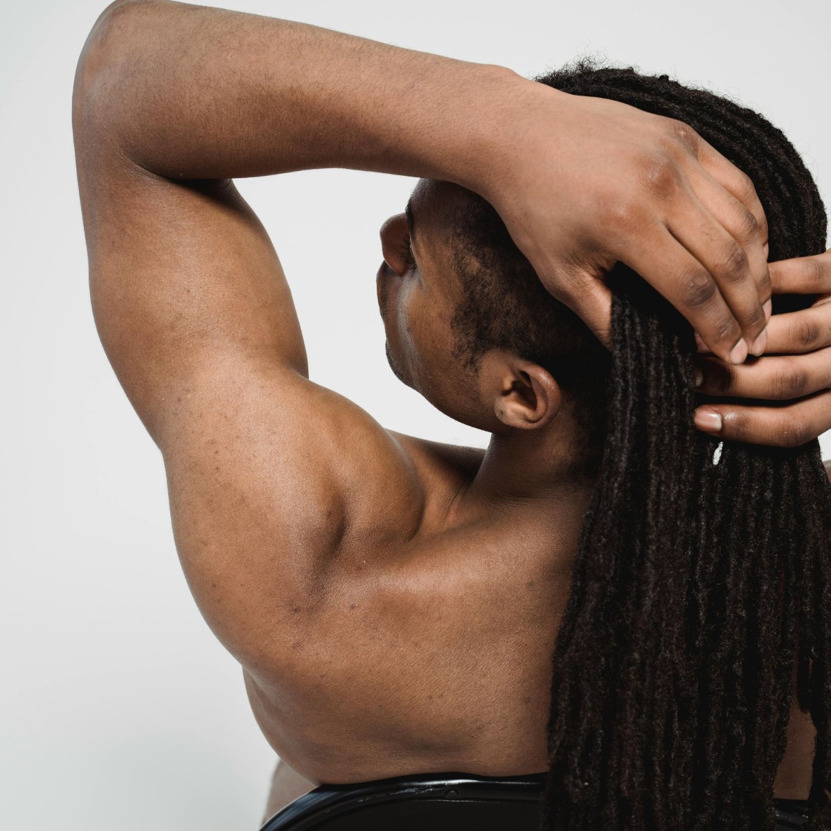 Man enjoying permanent back hair removal