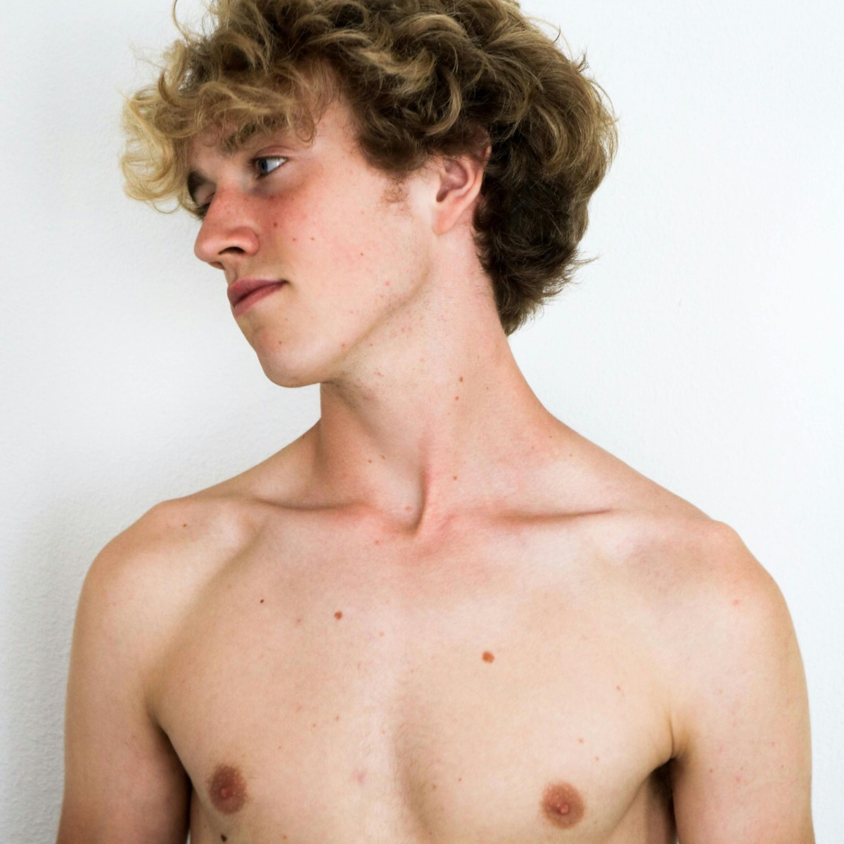 Permanent male chest hair removal NYC results at Nios Spa electrolysis center